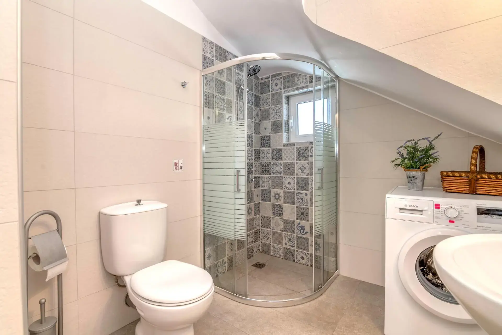 Ground floor bathroom
